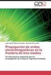 Propagación de ondas electromagnéticas en la frontera de tres medios