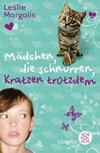 Mädchen, die schnurren, kratzen trotzdem