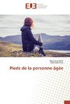 Pieds de la personne âgée