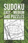 SUDOKU easy - medium 440 Puzzles: For Beginner And Novice Solvers Entertaining Game To Keep Your Brain Active