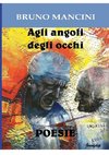 Agli angoli degli occhi