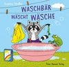 Waschbär wäscht Wäsche