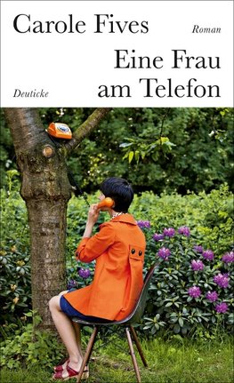 Eine Frau am Telefon