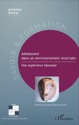 Adolescent dans un environnement incertain