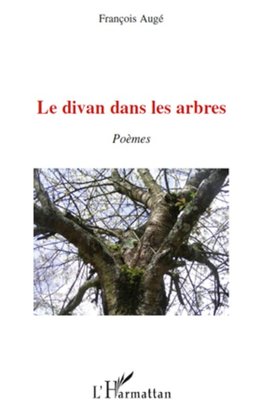 Le divan dans les arbres