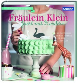 Fräulein Klein feiert mit Kindern