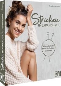 Stricken im Japandi-Stil